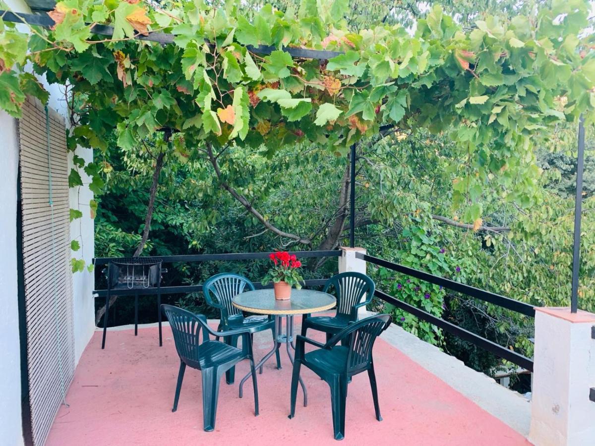 Barranco De La Salud Guest House Laroles Exterior photo